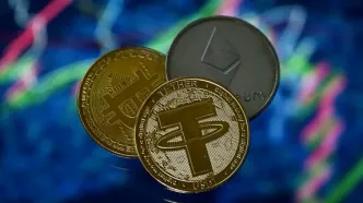 قیمت تتر در سقف کانال 131 هزار تومان | بیت‌کوین در نبرد برای حفظ مرز ۹۰ هزار دلار | ترس همچنان بر بازار حاکم است