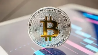 احتمال سقوط بیت‌کوین به زیر ۵۰هزار دلار